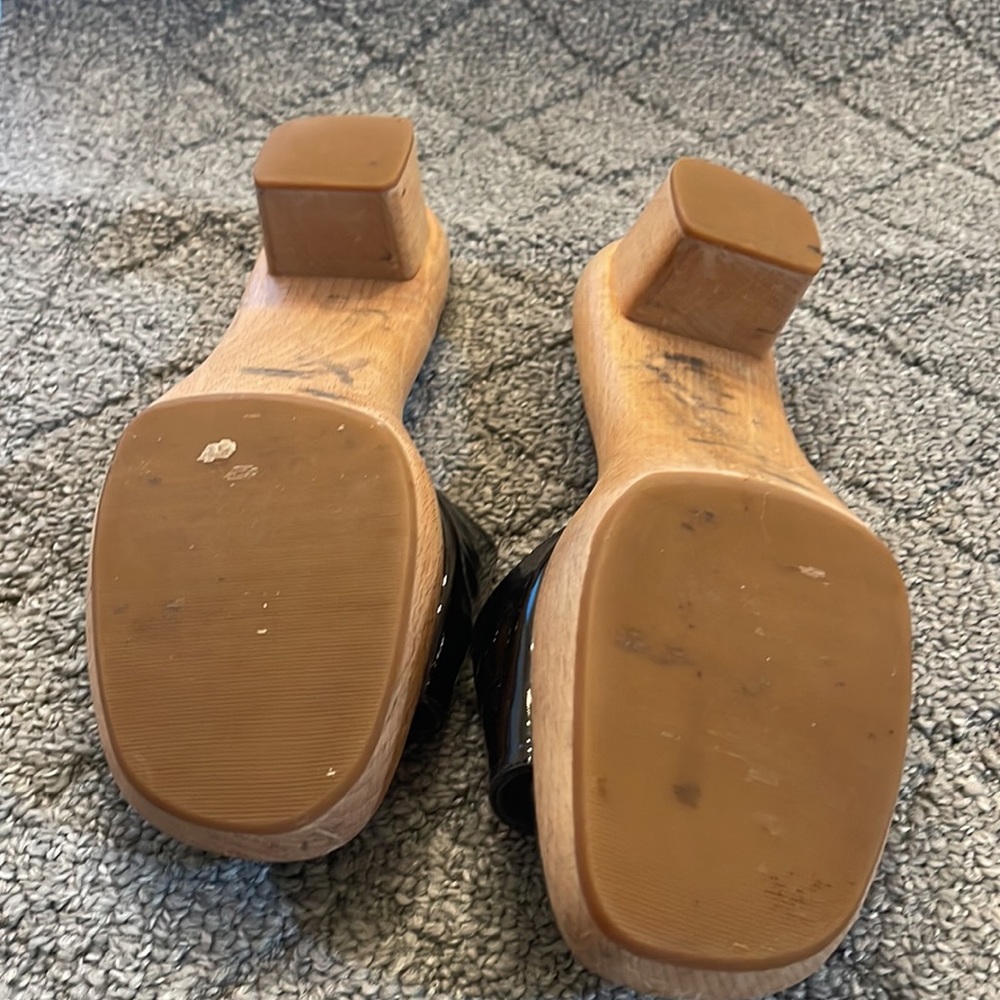 Stuart Weitzman Black Patent Sandals - image 4